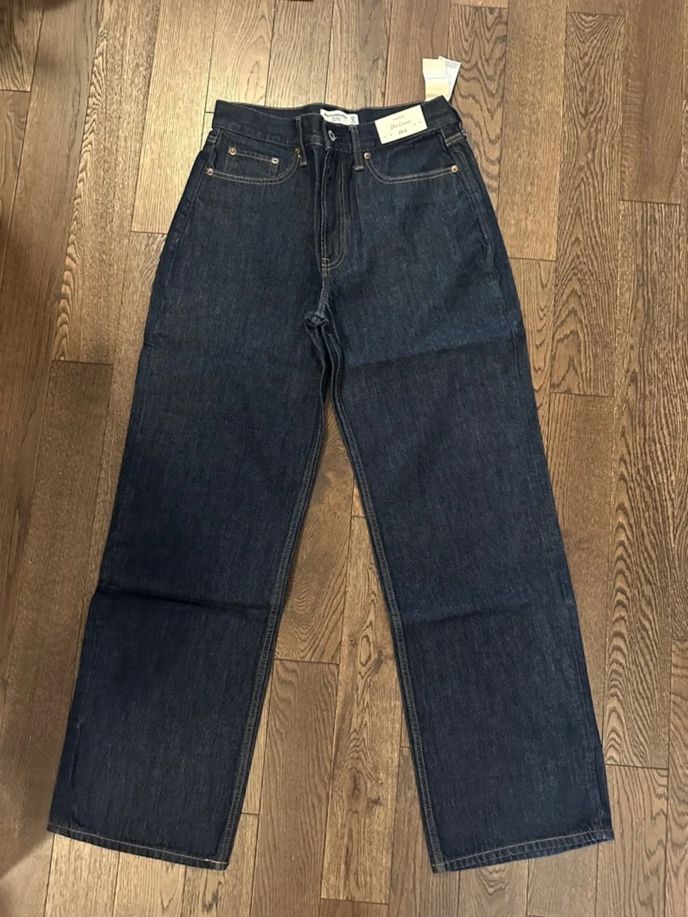Abercrombie & Fitch High Rise Loose Drapey Rigid Jeans in Dark Rinse Denim - Picture 11 of 13